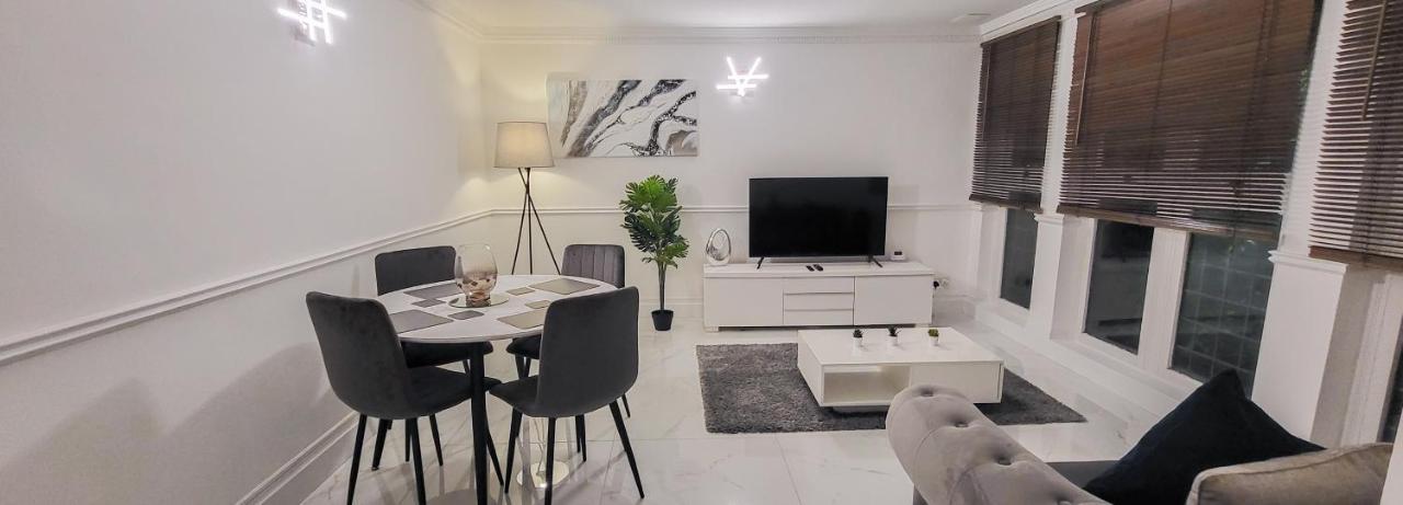 Stunning 2 Bedroom Apartment In Canary Wharf - Morland Apartments London Ngoại thất bức ảnh