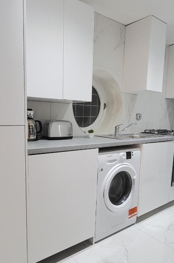 Stunning 2 Bedroom Apartment In Canary Wharf - Morland Apartments London Ngoại thất bức ảnh