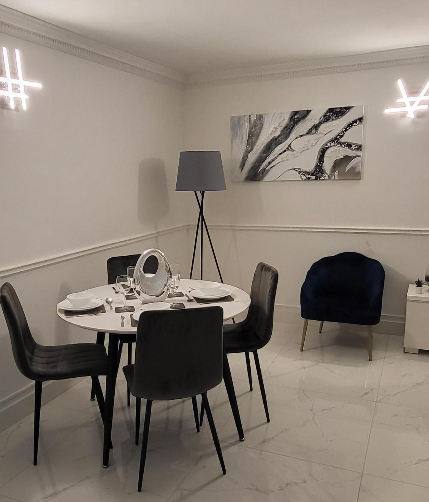 Stunning 2 Bedroom Apartment In Canary Wharf - Morland Apartments London Phòng bức ảnh